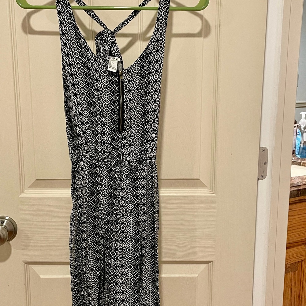 Black and White Geometric Print Dress